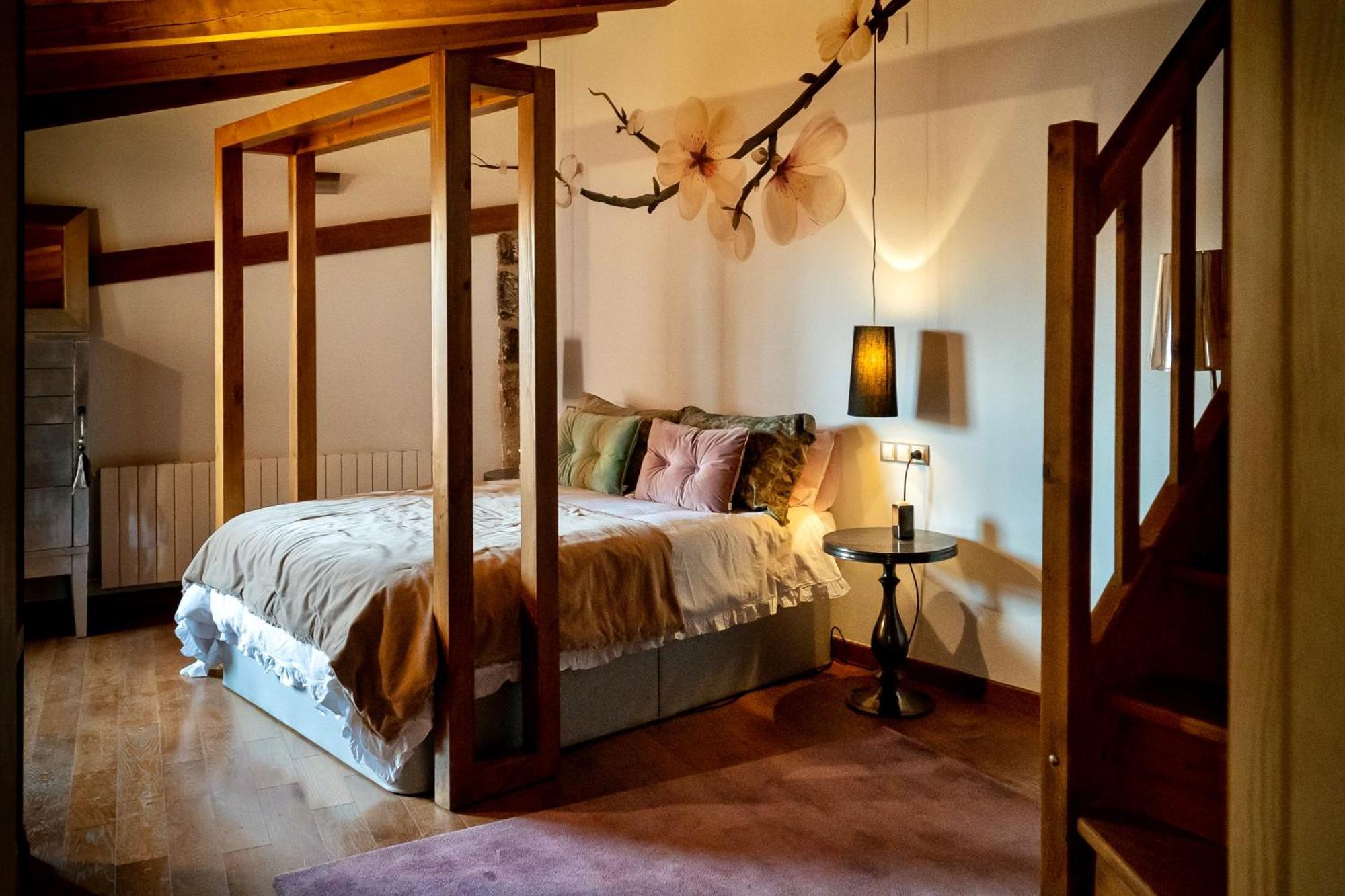 Hotel Rural Flor De Almendro Loarre Luaran gambar